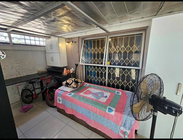 3 BEDROOM SIMPLEX FOR SALE IN MORNINGSIDE